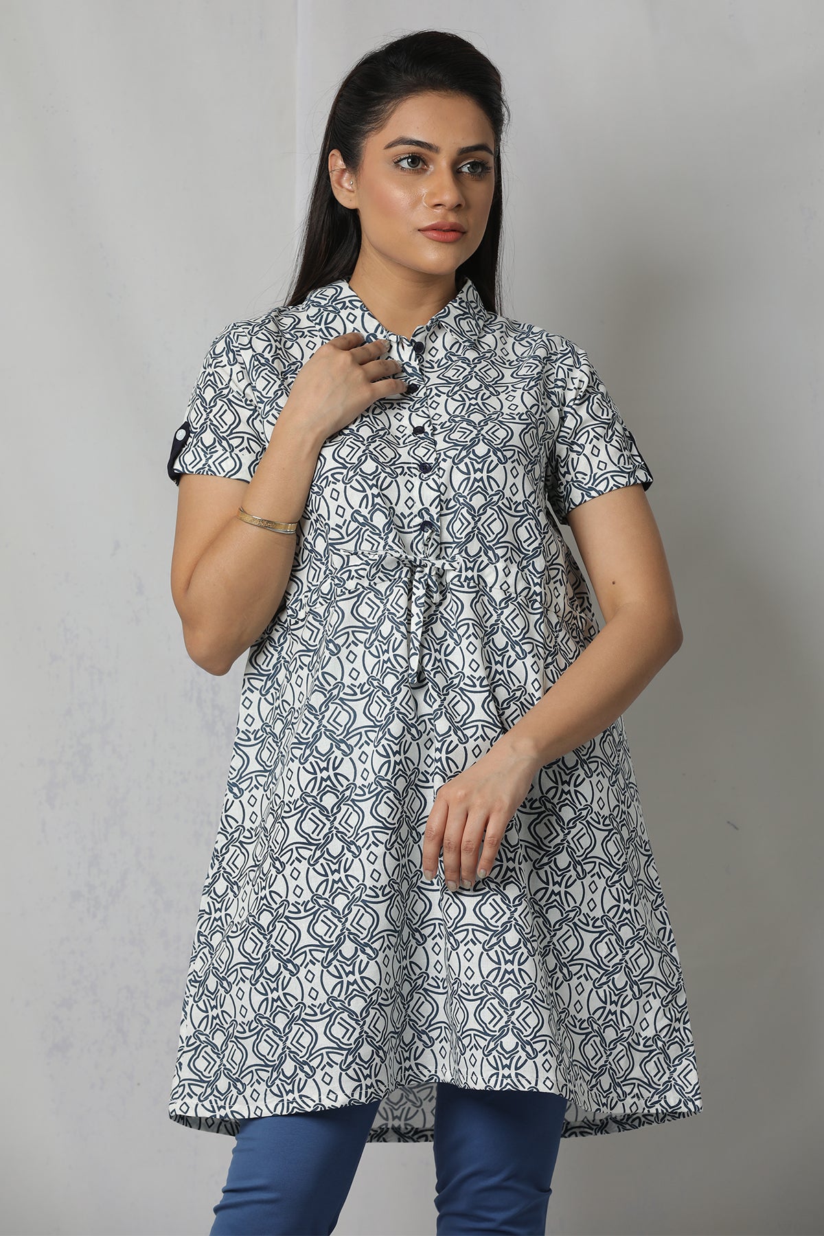 Navy Blue Geometric Printed Short Sleeve A-Line Kurti