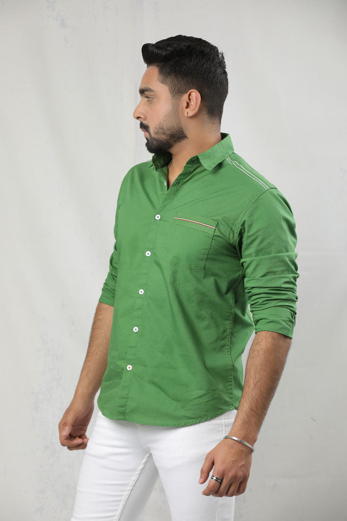 BUTTON DOWN CASUAL SHIRT WITH POCKET DETAIL