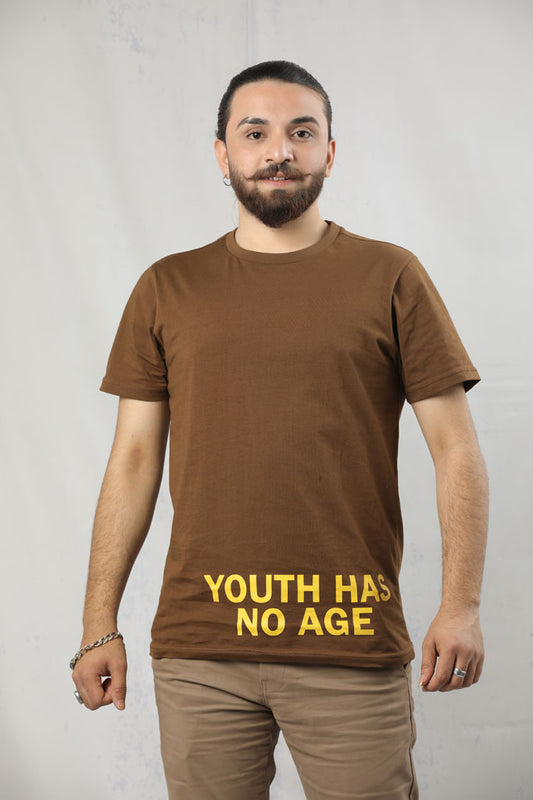 YOUTH HAS NO AGE PRINT ON HEM GRAPHIC TEE